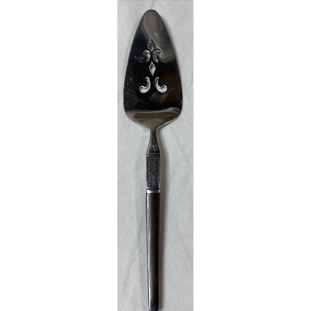Vintage MCM EKCO Eterna Canoe Muffin Pie Cake Server 10 1/2"